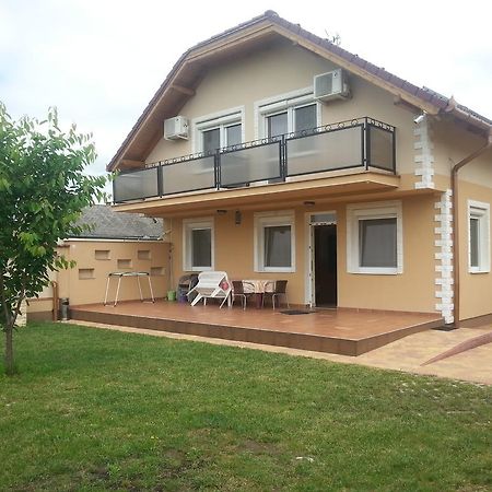 Marinica Apartman Hajdúszoboszló 外观 照片