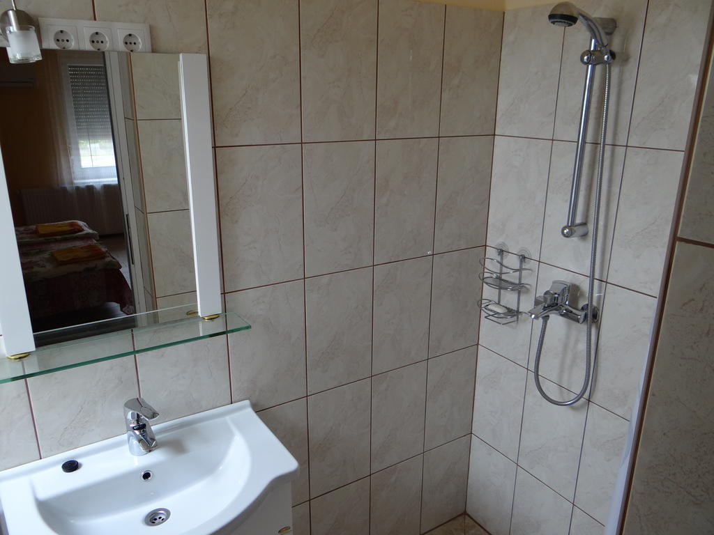 Marinica Apartman Hajdúszoboszló 客房 照片