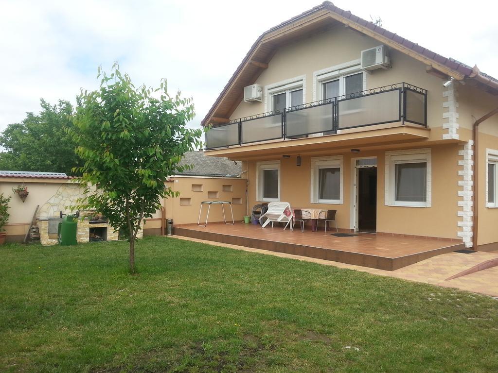 Marinica Apartman Hajdúszoboszló 外观 照片
